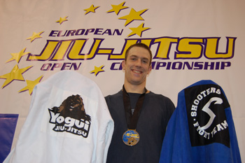 martinguldeu08 Martin guld i -88,3 kg och brons i öppna klassen. (Lilabälten)