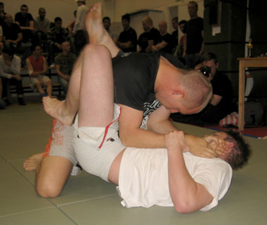 westsidesw302 Henrik strax innan armbar